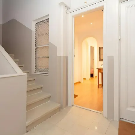 Apartment Filmoteca Sarria 1- Wifi Quiet Bright Comfi