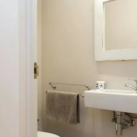 Apartment Filmoteca Sarria 1- Wifi Quiet Bright Comfi Barcelona