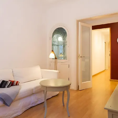 Fantastic Near Plaça Francesc Macia In L'eixample Esquerra Apartamento
