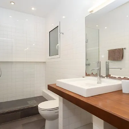 Apartment Filmoteca Sarria 1- Wifi Quiet Bright Comfi *