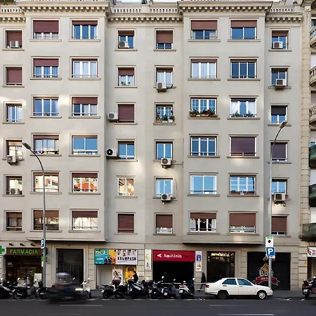 Filmoteca Sarria 1- Wifi Quiet Bright Comfi Apartment *