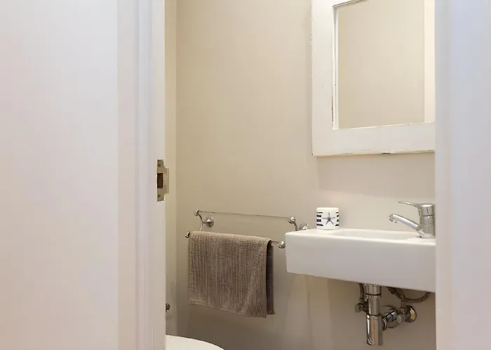 Filmoteca Sarria 1- Wifi Quiet Bright Comfi Apartamento *