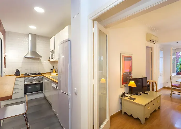 Filmoteca Sarria 1- Wifi Quiet Bright Comfi Apartamento